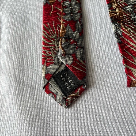 Tesoro Rosso 100% Silk Tie Red Tropical Palm Monkey print - Picture 2 of 6